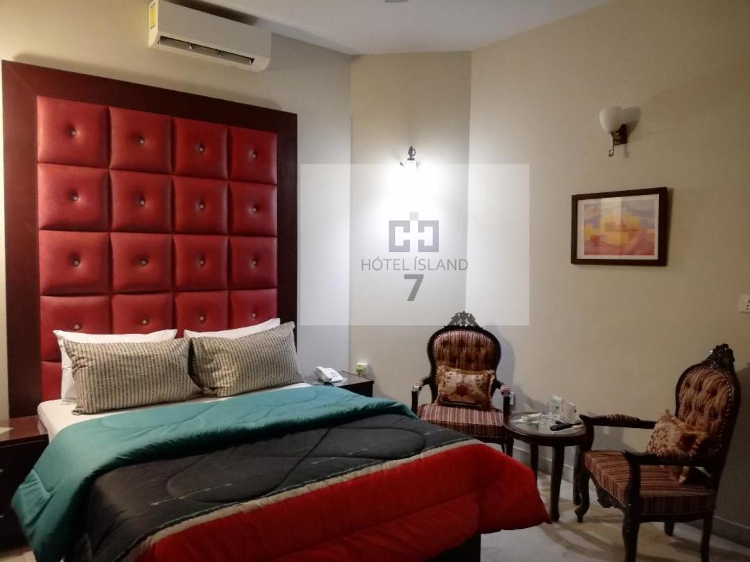 Hotel 7Island การาจี ภายนอก รูปภาพ