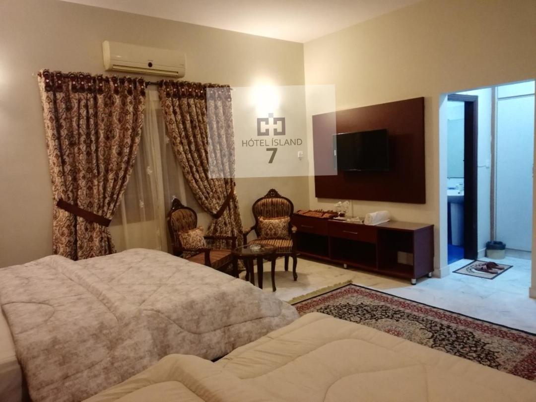 Hotel 7Island การาจี ภายนอก รูปภาพ